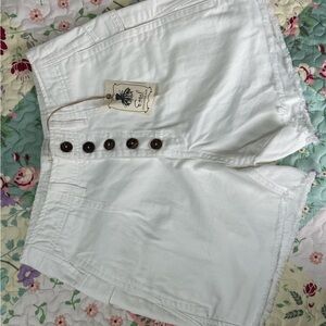 Easel High Waist White Women Shorts